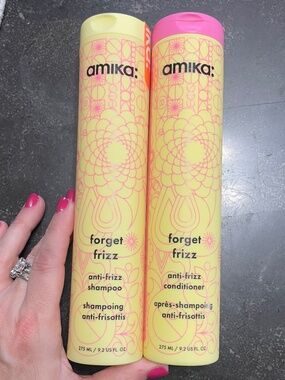 🫧 Amika: Forget Frizz Anti-Frizz Shampoo AND Conditioner Bundle